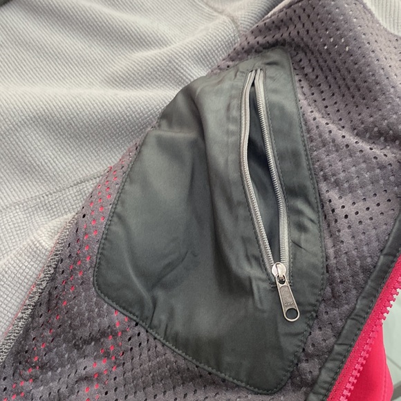 Patagonia Women's Adze Jacket size Small colour jewelled berry ⭐️⭐️⭐️⭐️⭐️ - Picture 17 of 17